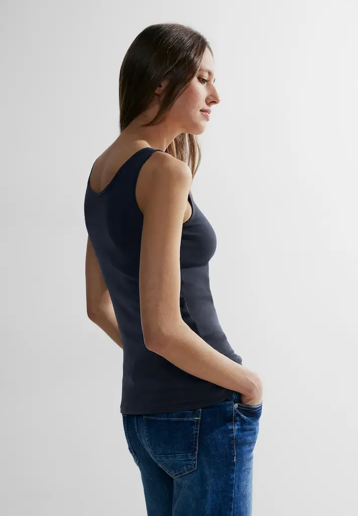 Basic Top in Unifarbe