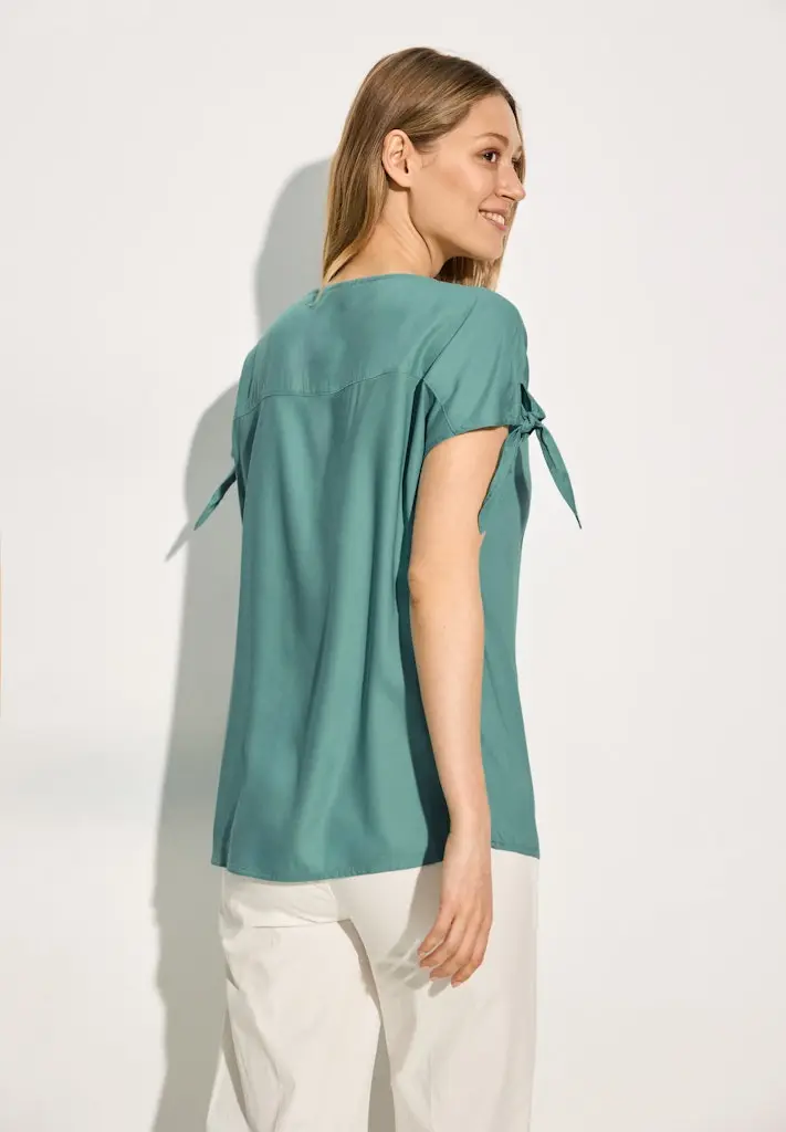 Bluse mit Knotendetail