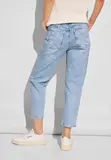 Casual Fit Jeans