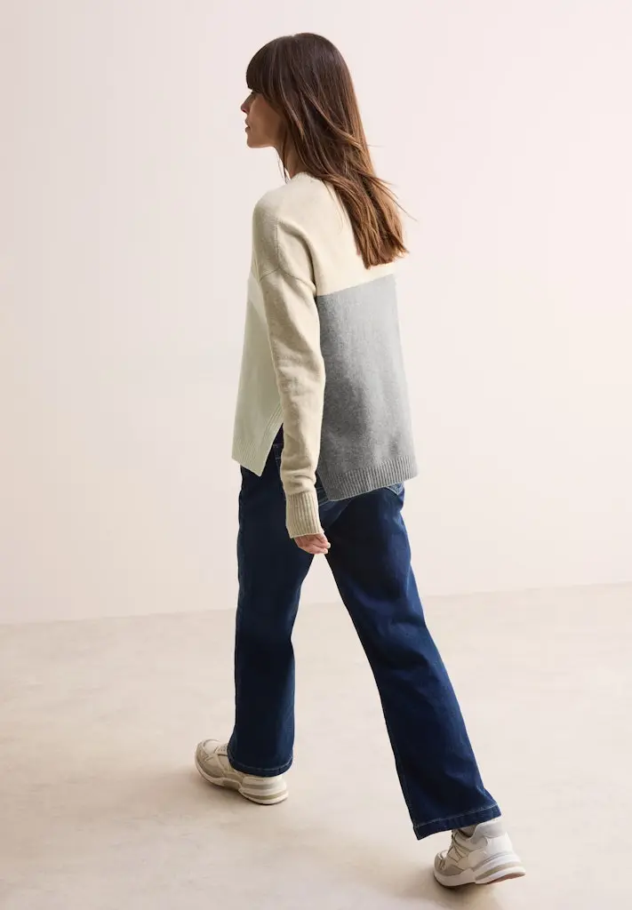 Colorblock Pullover