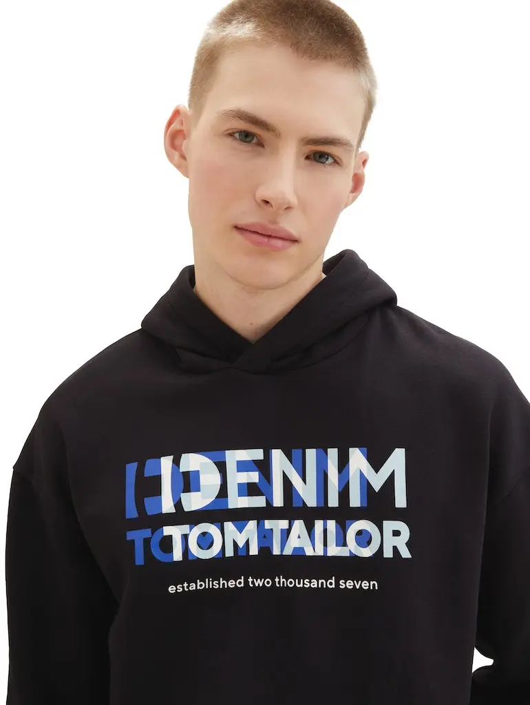 Hoodie mit Logo Print