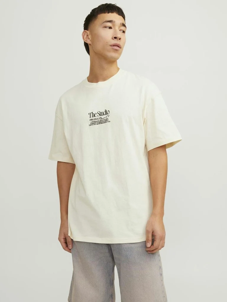 JORNOTO GRAPHIC BACK TEE SS CREW NECK LN