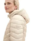 Leichte Steppjacke mit Kapuze