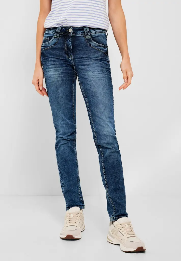 Loose Fit Jeans