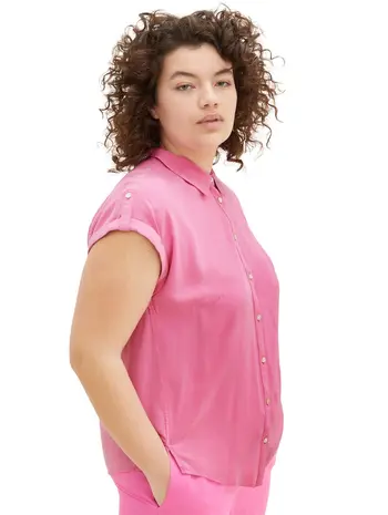 Plus Size - solid blouse