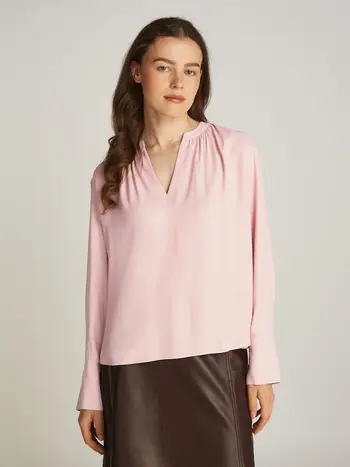 SOFT VIS V NECK LS BLOUSE