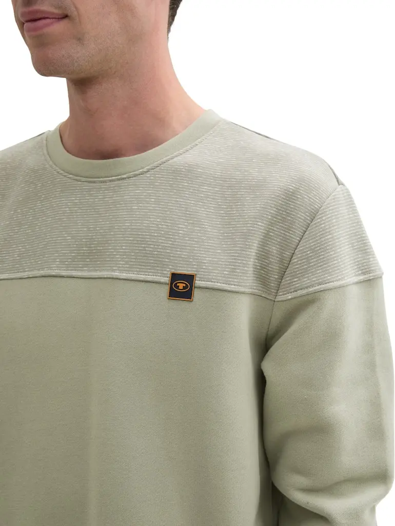 Sweatshirt mit Logo Badge