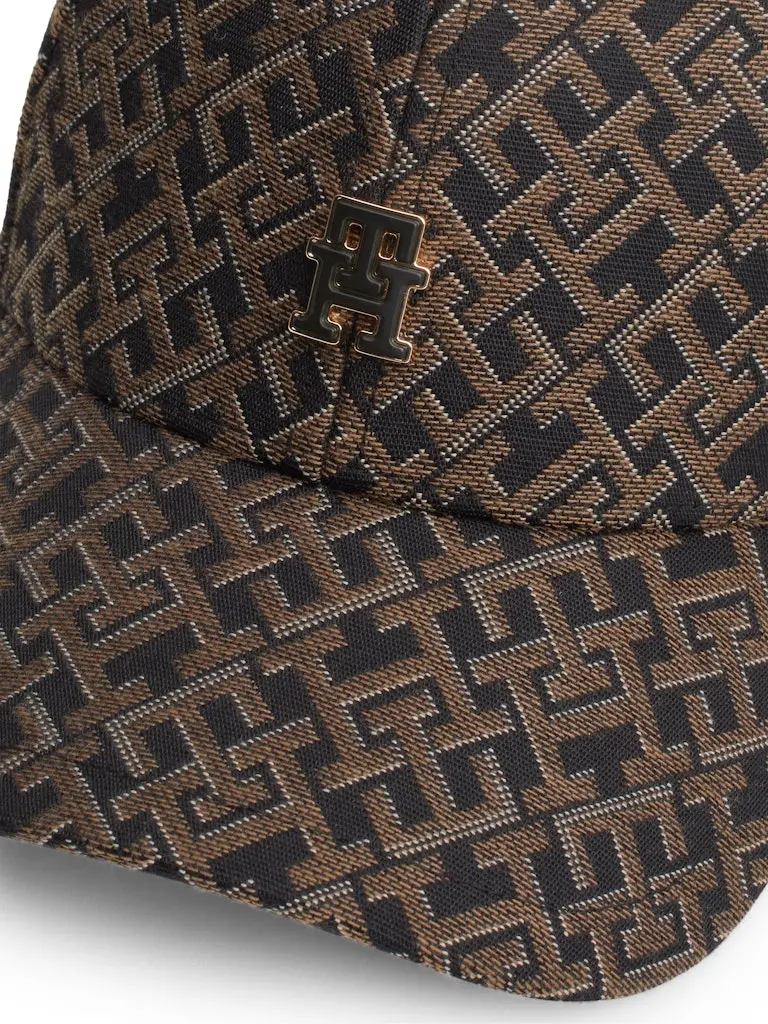 TH MONOGRAM JACQUARD CAP