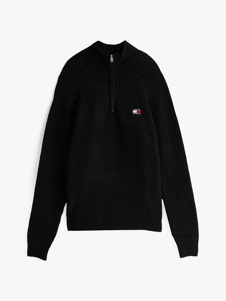 TJM REG 1/4 ZIP RAGLAN BADGE