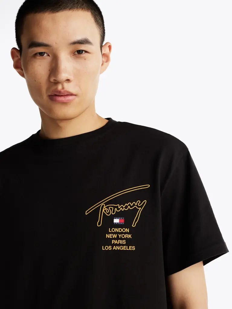 TJM REG SIG CITY TWIST TEE EXT