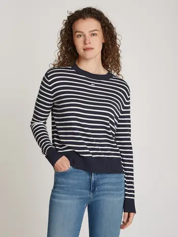 TJW ESSENTIAL CREW NECK SWEATER