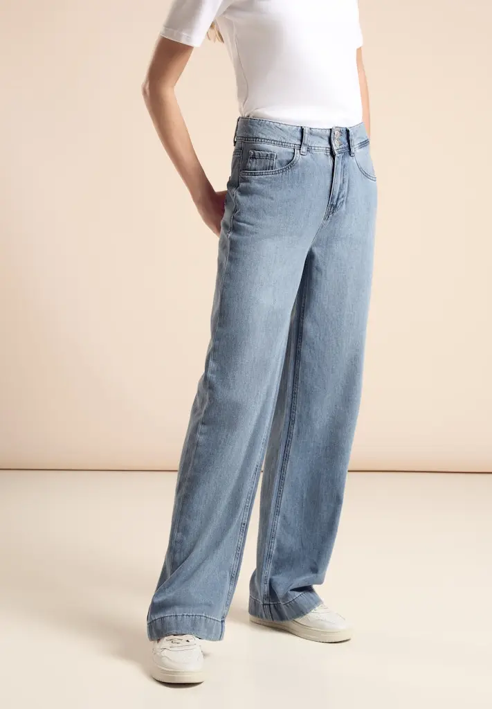 Wide Leg Jeans